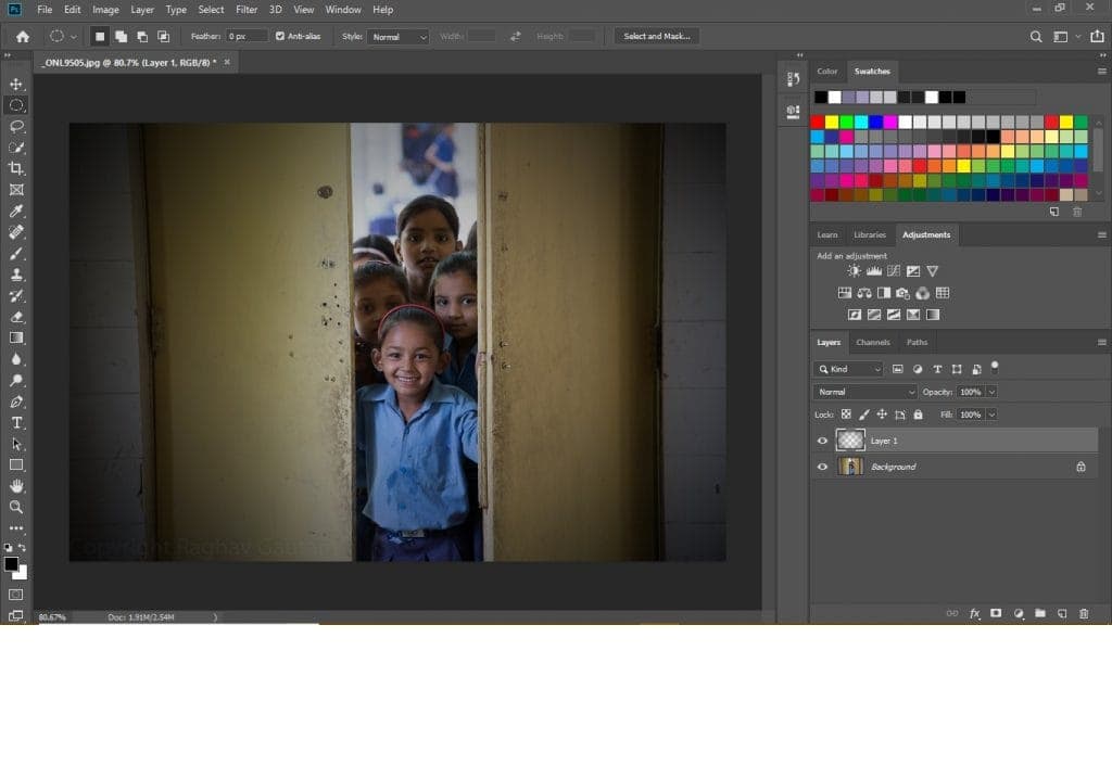 Use selection tools to create a photoshop vignette